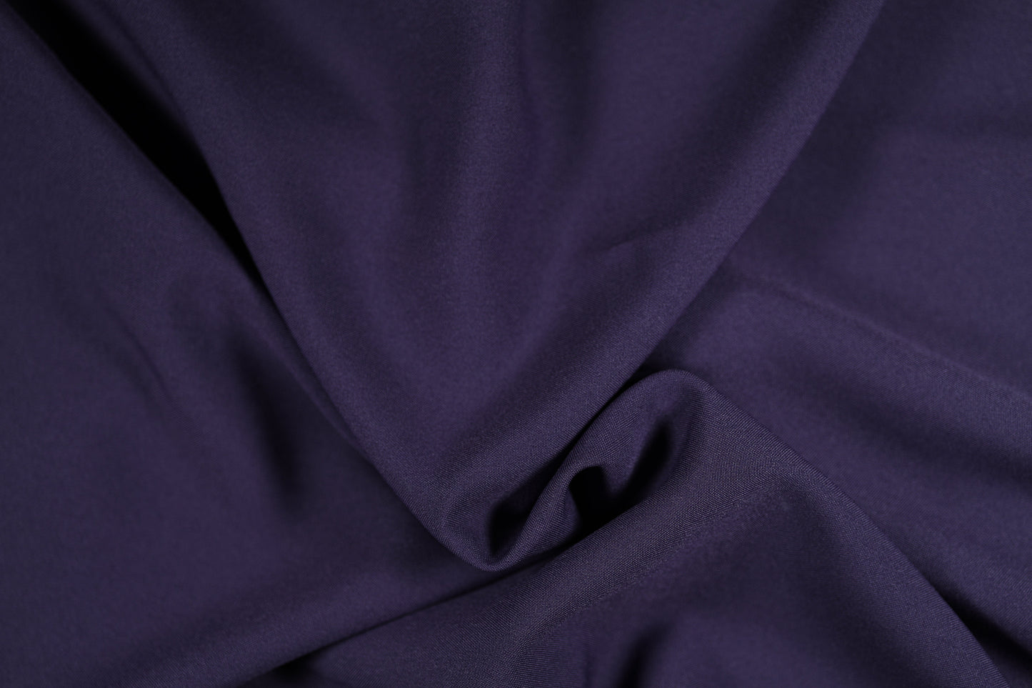 Polyester Panama Stoff in Dunkelviolett – tiefer, eleganter Farbton für stilvolle Projekte