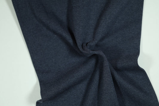 Marineblauer Bündchenstoff – robust und elastisch